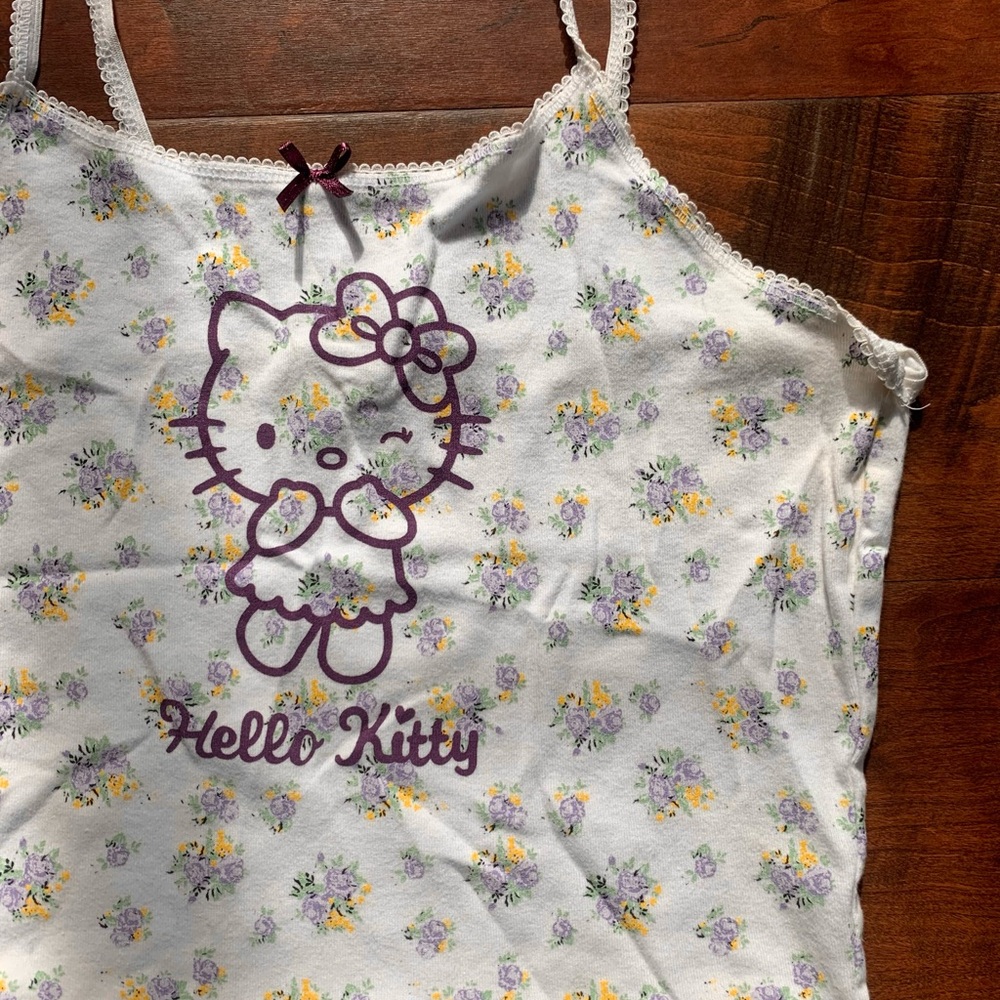 Hello Kitty Cami - Picture 2 of 4